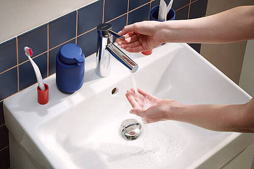 Hansgrohe Zesis S Lavabo Bataryası Cool Start Kumandalı 74720000 - 2